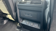 Land Rover Defender 3.0 D250 SE 110 5dr Auto Diesel Estate